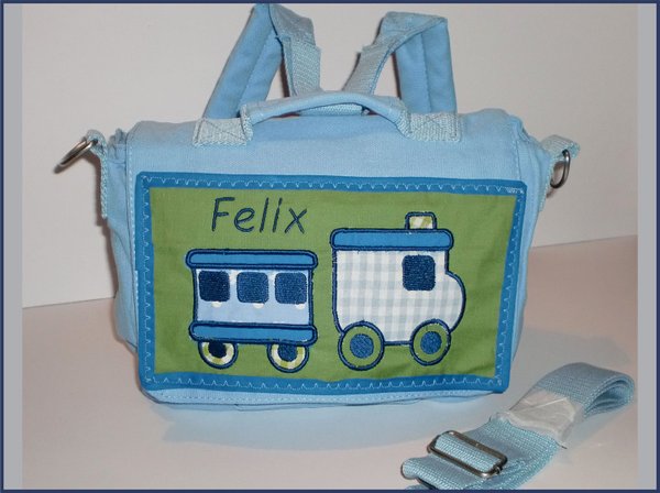 Rucksack, Kindergartentasche mit Namen – hellblau/grün – Motiv Eisenbahn